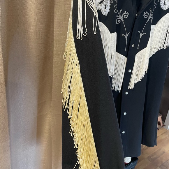 Vintage country western Shirt w Fringe & Embroidery
Tony Alamo of
Nashville - Picture 2 of 9